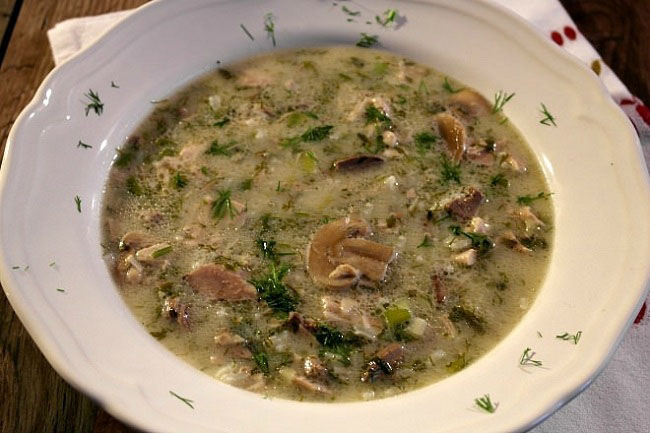 Куриный суп с грибами