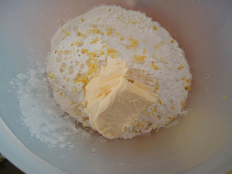 Как приготовить рецепт Лимонный пирог в мультиварке